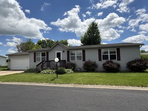 127 Cardinal Lane Sandwich IL 60548