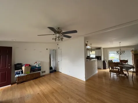 127 Cardinal Lane Sandwich IL 60548