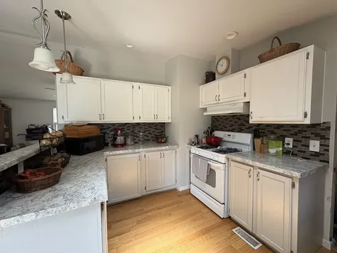 127 Cardinal Lane Sandwich IL 60548