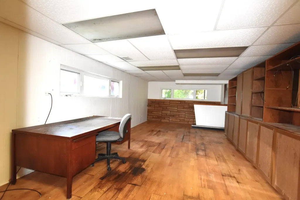 14 North May Street Addison IL 60101
