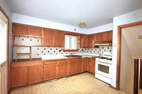 14 North May Street Addison IL 60101