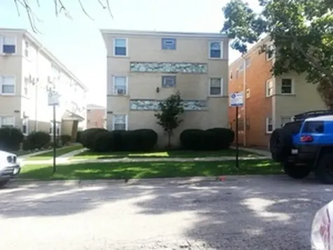 5207 North Reserve Avenue Chicago IL 60656