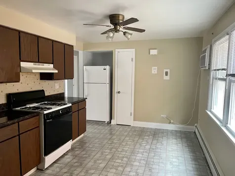 5207 North Reserve Avenue Chicago IL 60656