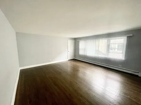 5207 North Reserve Avenue Chicago IL 60656