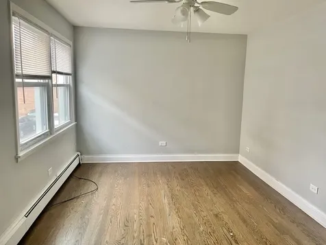 5207 North Reserve Avenue Chicago IL 60656