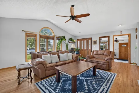 1722 Sharon Road Streator IL 61364