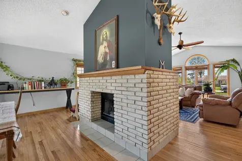 1722 Sharon Road Streator IL 61364