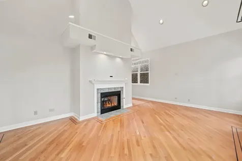 920 West Wolfram Street Chicago IL 60657