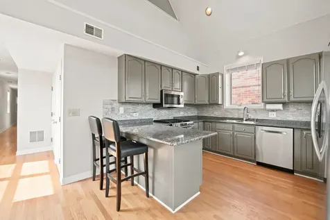 920 West Wolfram Street Chicago IL 60657