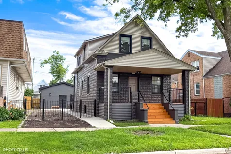 8021 West 45th Street Lyons IL 60534