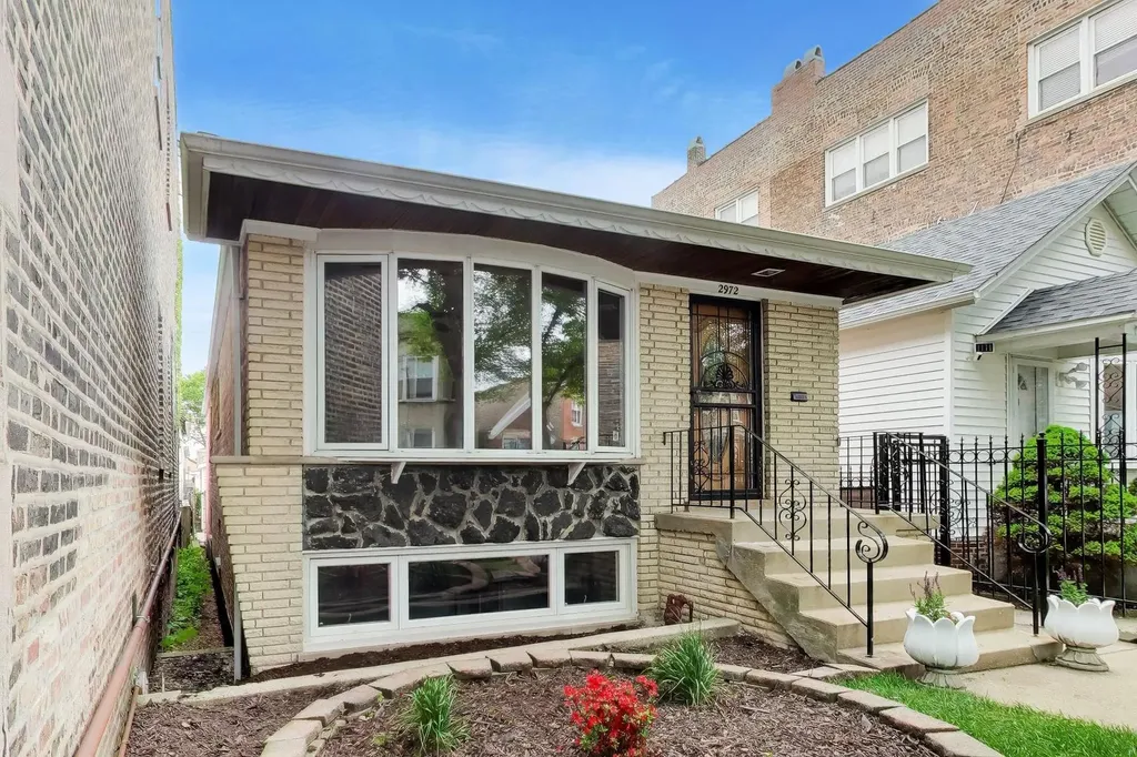 2972 South Loomis Street Chicago IL 60608