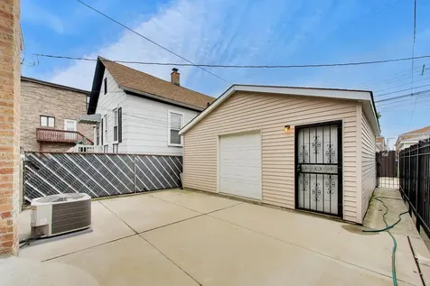 2972 South Loomis Street Chicago IL 60608