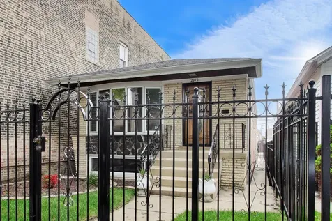 2972 South Loomis Street Chicago IL 60608