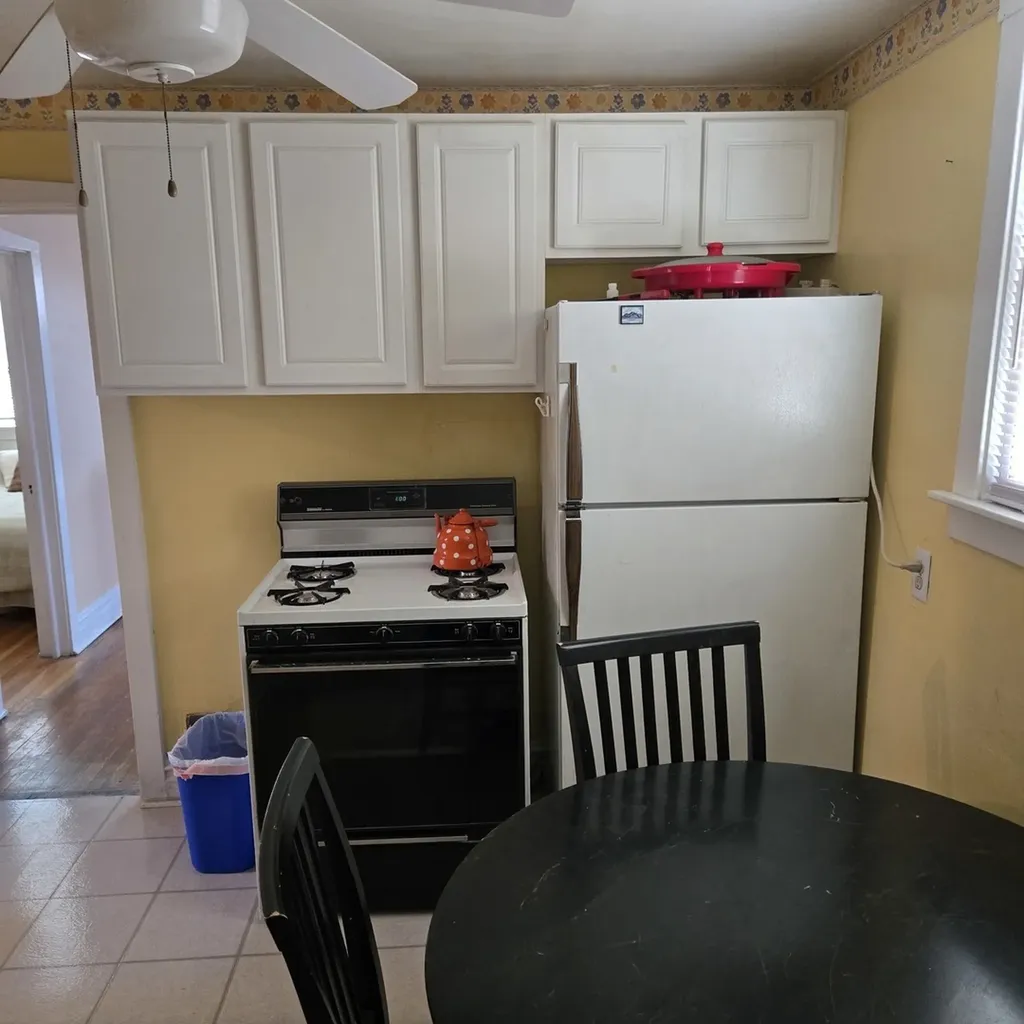 6213 West Newport Avenue Chicago IL 60634