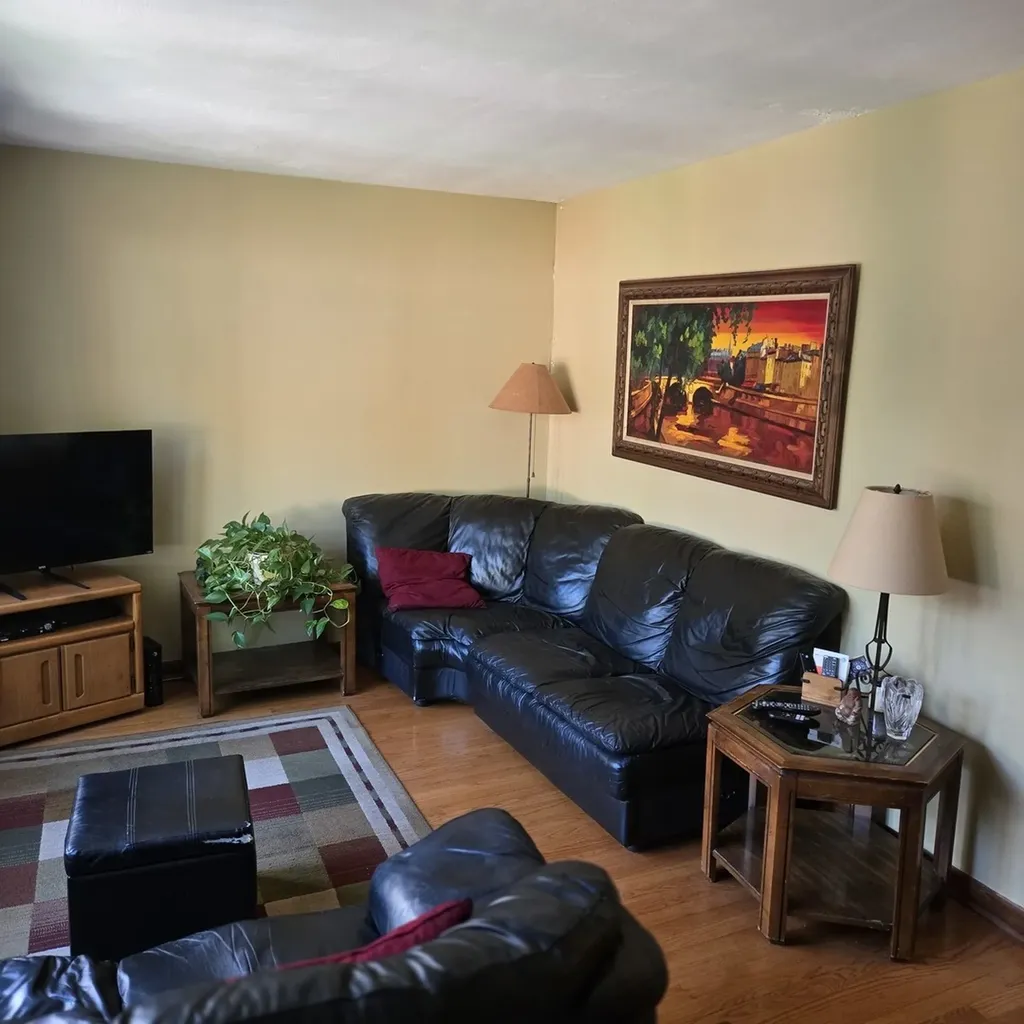 6213 West Newport Avenue Chicago IL 60634