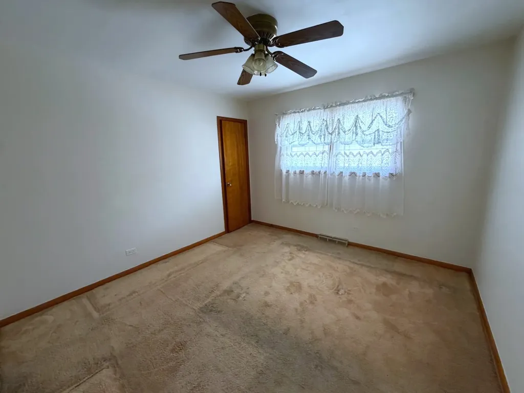 12850 South Commercial Avenue Chicago IL 60633