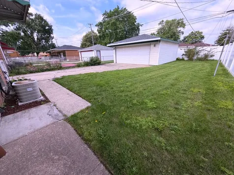 12850 South Commercial Avenue Chicago IL 60633