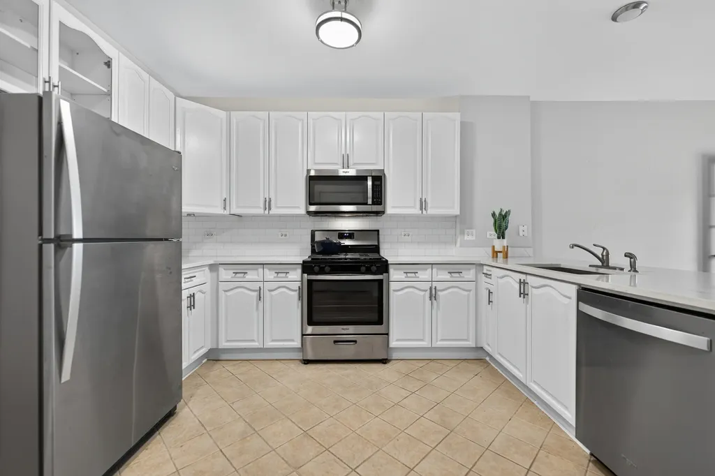 135 South York Street Elmhurst IL 60126