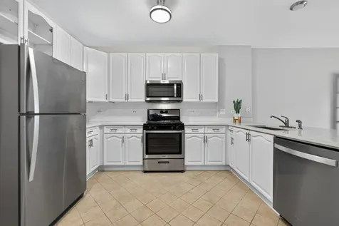 135 South York Street Elmhurst IL 60126