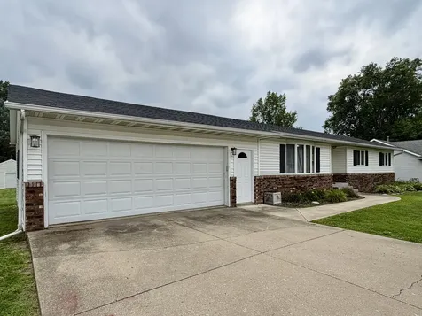 25445 Indian Ridge Road Sterling IL 61081