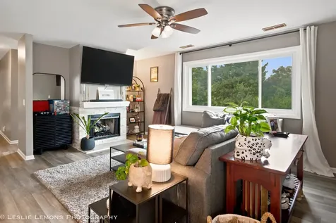 446 Valley Drive Naperville IL 60563