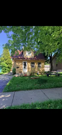 77 South Melrose Avenue Elgin IL 60123