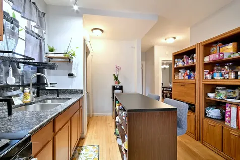 2924 North Linder Avenue Chicago IL 60641