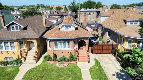 2924 North Linder Avenue Chicago IL 60641