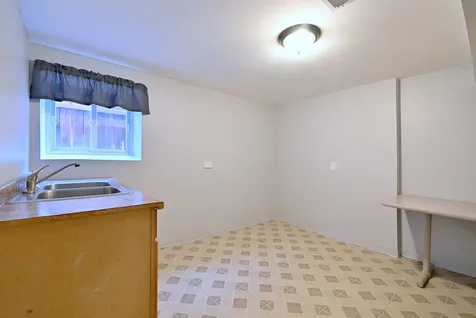 2924 North Linder Avenue Chicago IL 60641