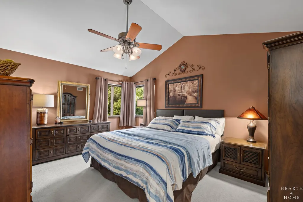 624 Lorree Lane Lake In The Hills IL 60156