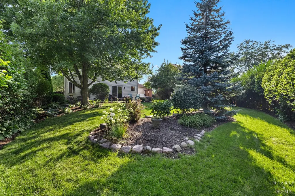 624 Lorree Lane Lake In The Hills IL 60156