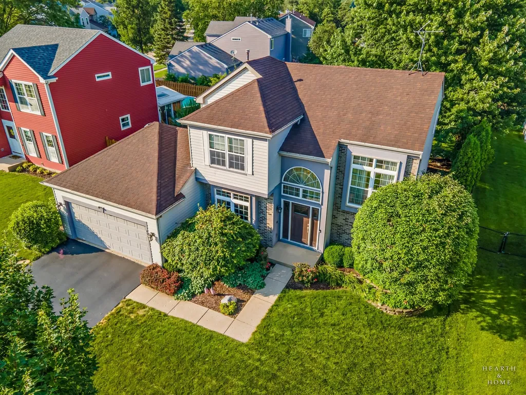 624 Lorree Lane Lake In The Hills IL 60156
