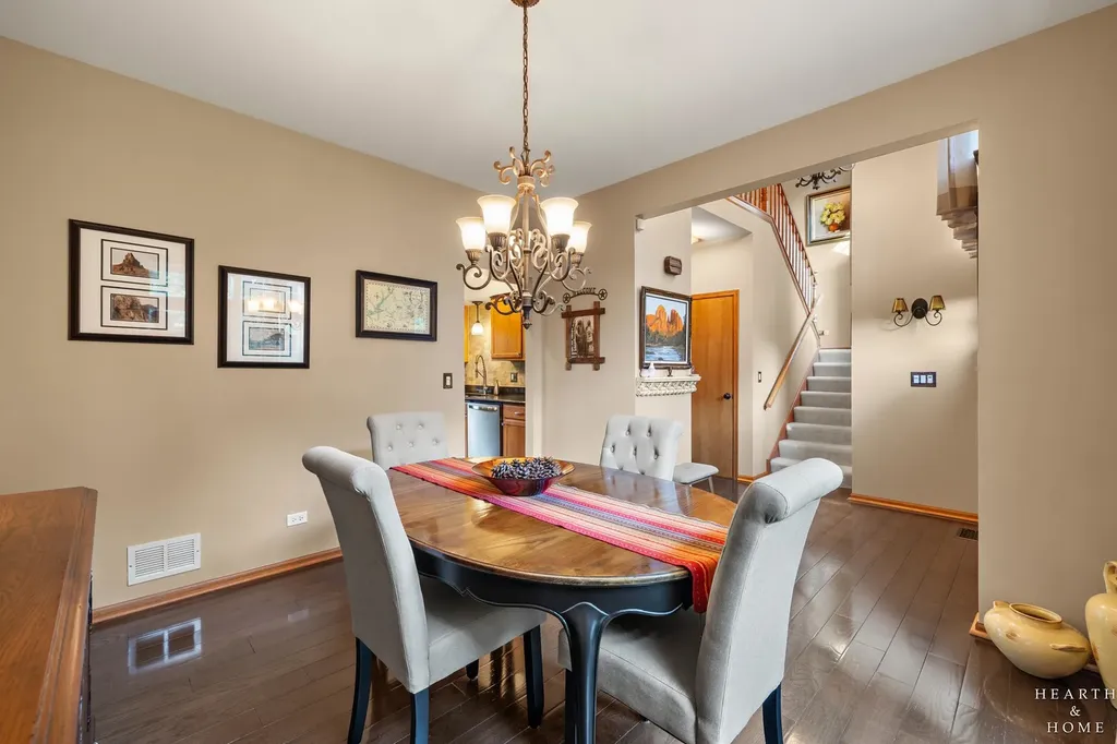 624 Lorree Lane Lake In The Hills IL 60156