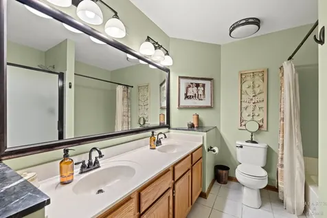624 Lorree Lane Lake In The Hills IL 60156