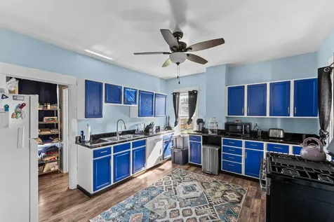 240 45TH Street Moline IL 61265