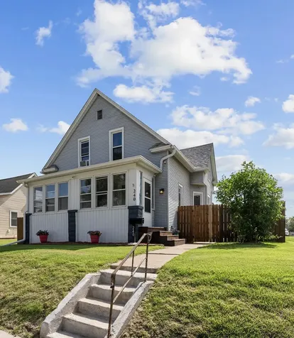 240 45TH Street Moline IL 61265