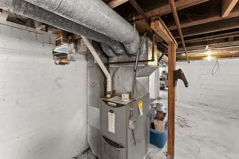 240 45TH Street Moline IL 61265