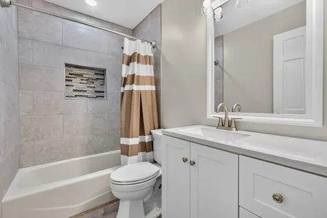 6611 Cape Cove Circle Crystal Lake IL 60012
