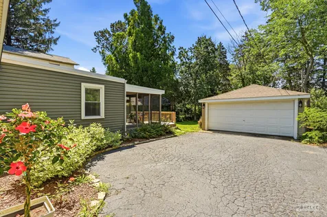 125 West Adams Street Villa Park IL 60181