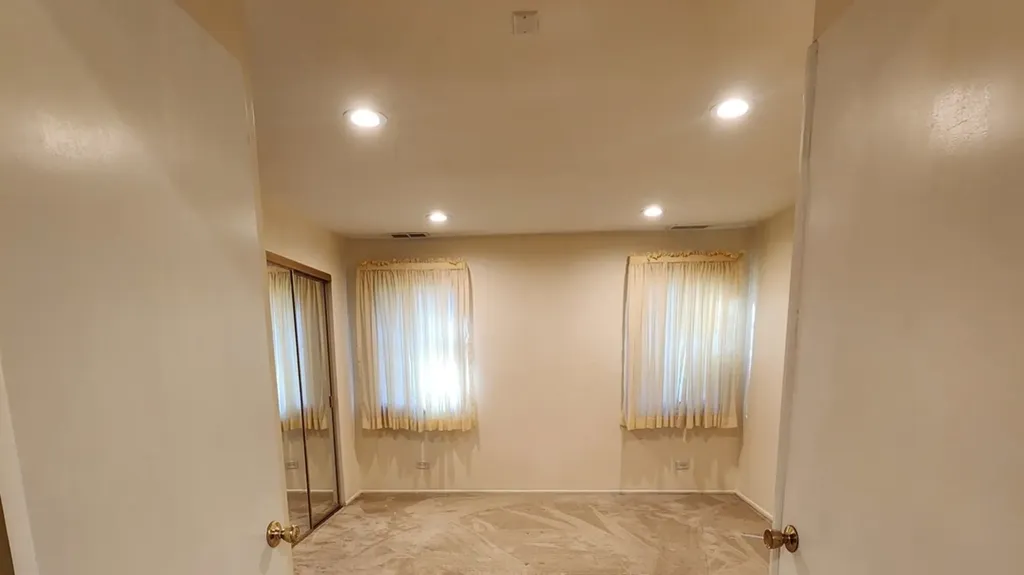 1102 Hinswood Drive Darien IL 60561