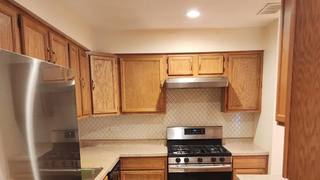 1102 Hinswood Drive Darien IL 60561
