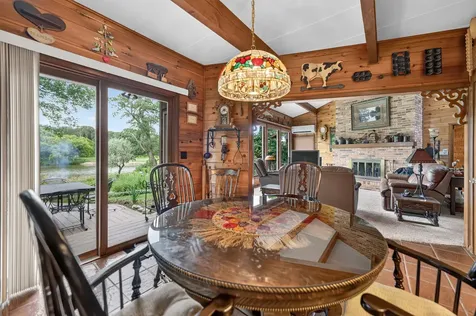 511 North Woodland Drive Dixon IL 61021