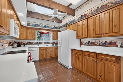 511 North Woodland Drive Dixon IL 61021