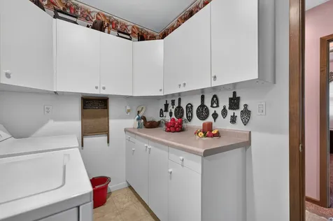 511 North Woodland Drive Dixon IL 61021