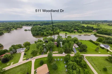 511 North Woodland Drive Dixon IL 61021