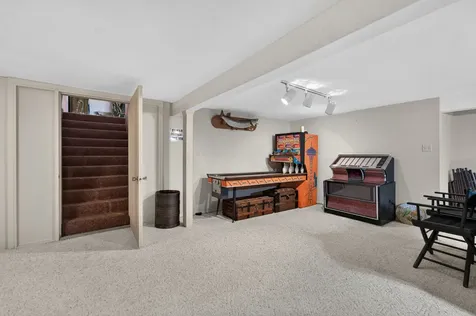 511 North Woodland Drive Dixon IL 61021
