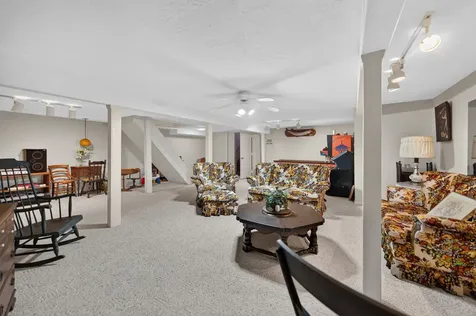 511 North Woodland Drive Dixon IL 61021