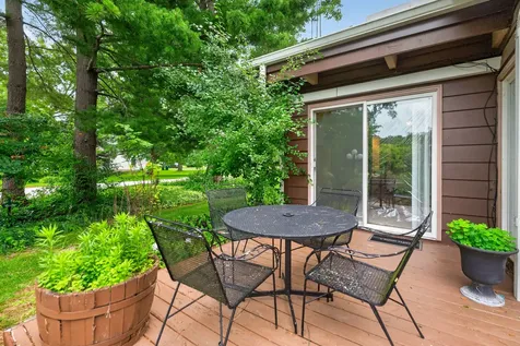 511 North Woodland Drive Dixon IL 61021