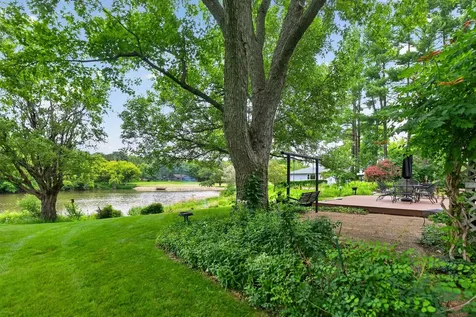 511 North Woodland Drive Dixon IL 61021