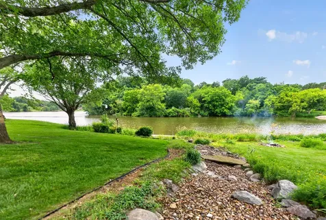 511 North Woodland Drive Dixon IL 61021